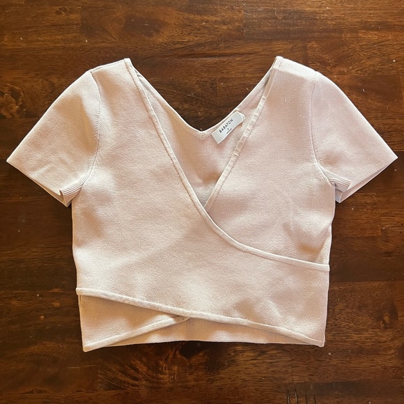 Aritzia | Babaton Sculpt Knit Cross-Front Top in Dawn Pink - Size Small - Picture 3 of 5